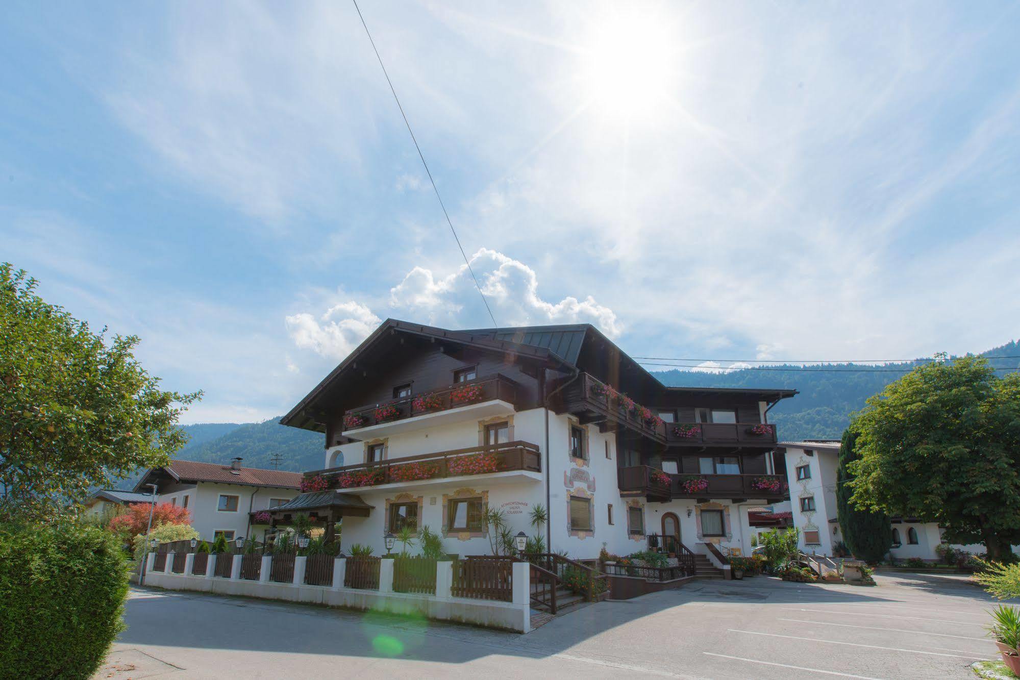 Gasthof Pension Alpenblick Radfeld Exterior foto